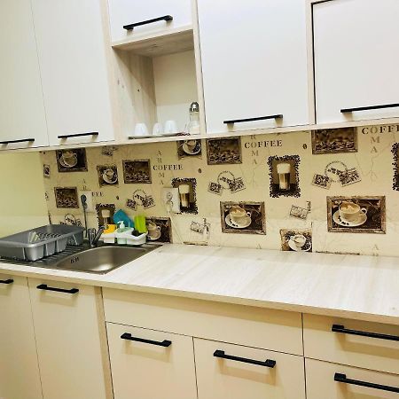 Private Apartment In The City Centre. Oradea Bagian luar foto