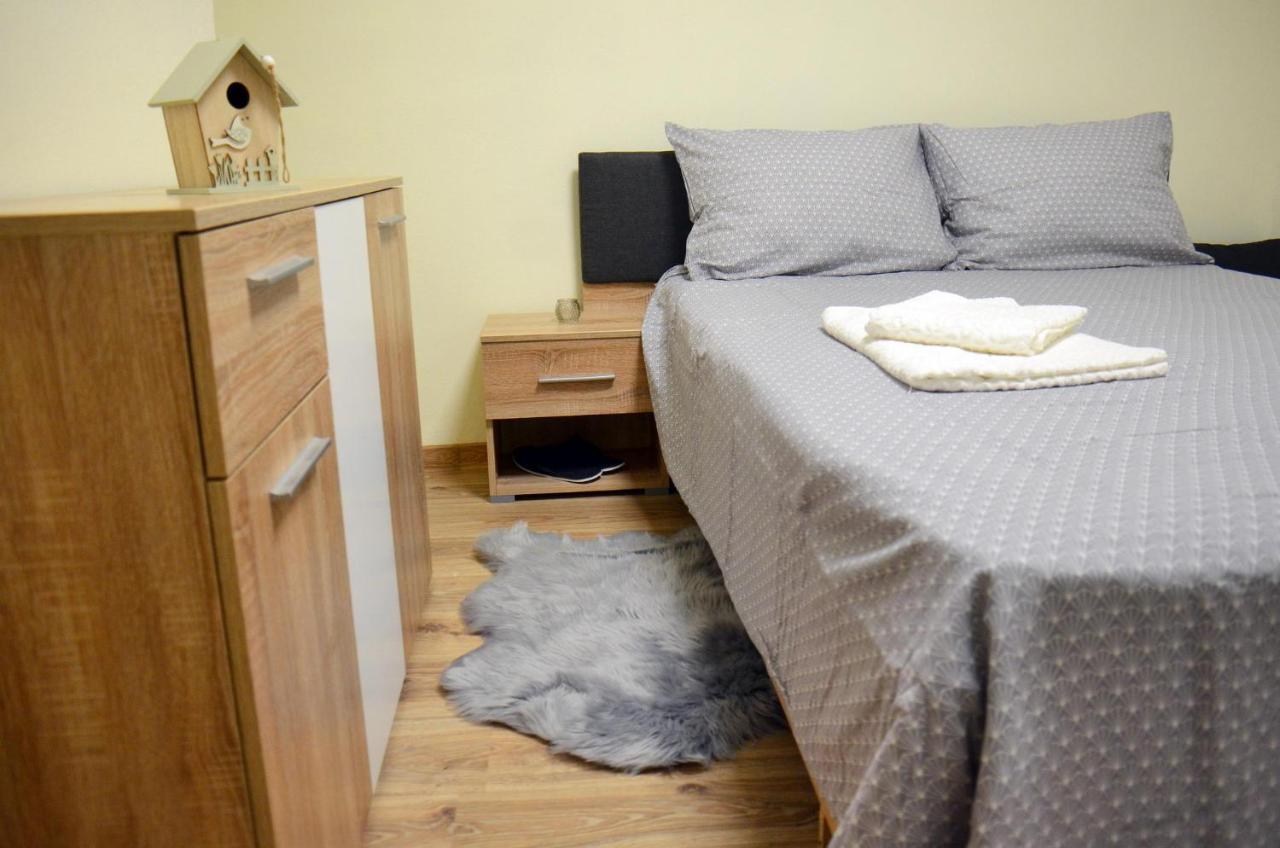 Private Apartment In The City Centre. Oradea Bagian luar foto
